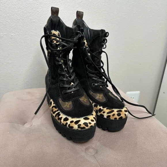 Louis vuitton leopard boots deals